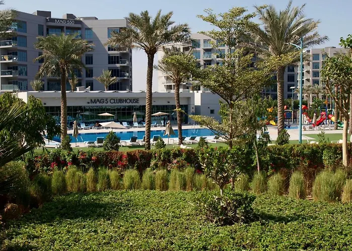 Elegant And Comfortably Furnished 2Brh Apartment In A Quiet Area!